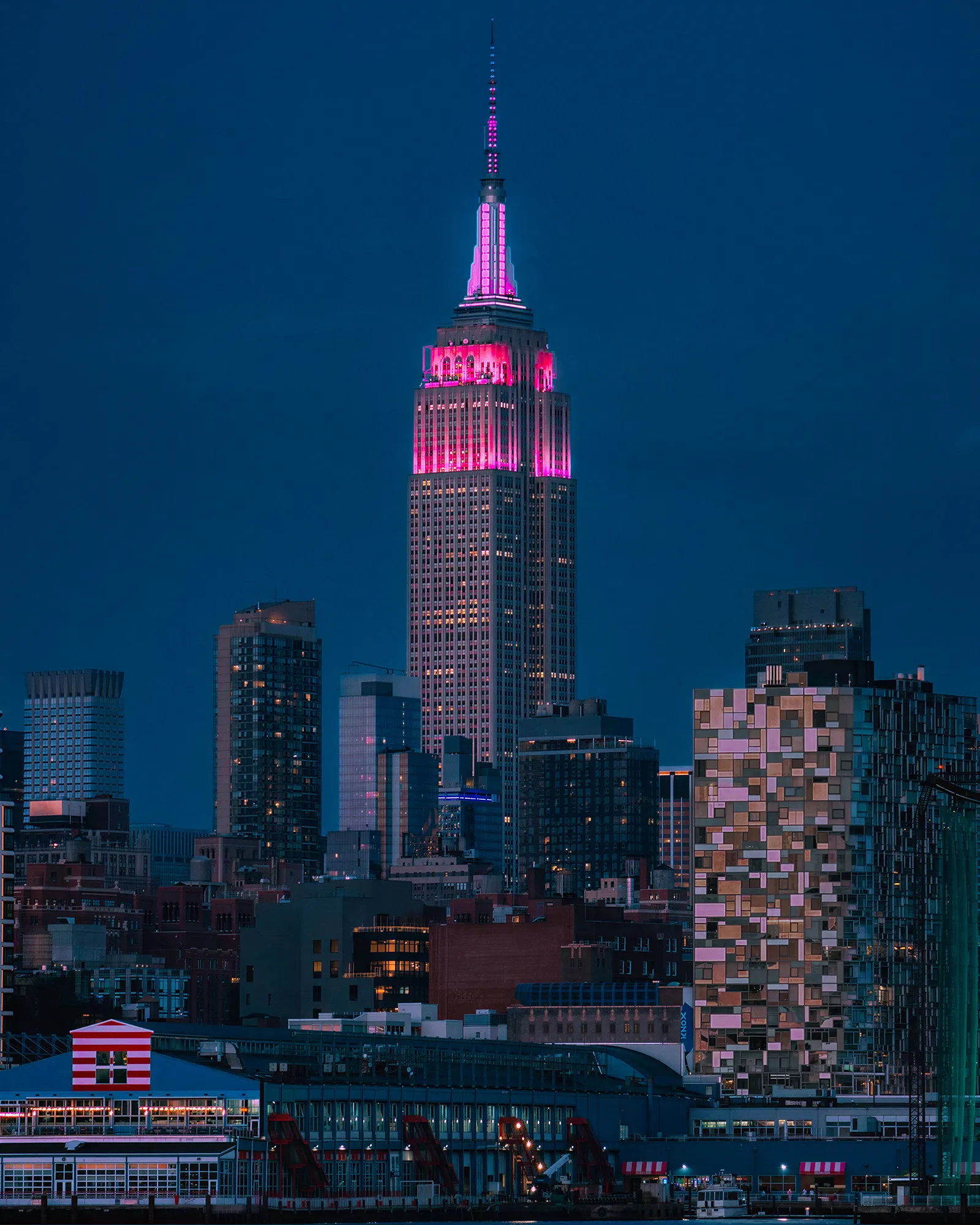 Empire State Building: Pink Premiere